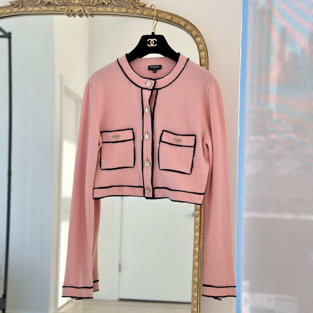 Chanel Spring 2021 Pink Navy Cashmere 21S 21P Runway Cropped Cardigan